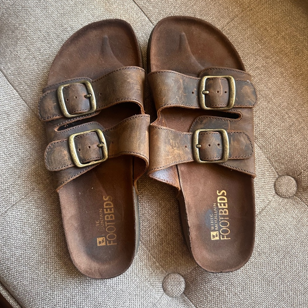 White Mountain Footbeds sandals